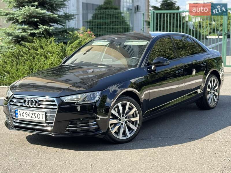 Седан Audi A4 2016 в 