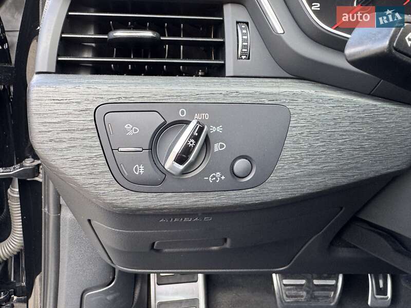 Седан Audi A4 2016 в Харькове