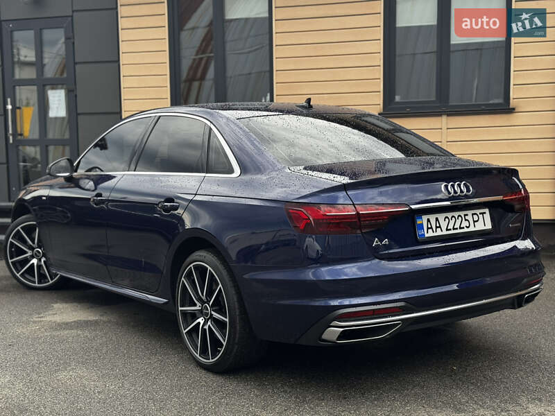 Седан Audi A4 2021 в Києві
