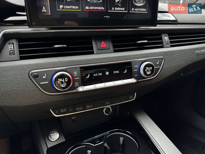 Седан Audi A4 2021 в Києві