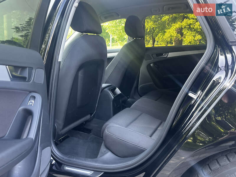 Універсал Audi A4 2015 в Луцьку
