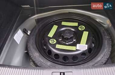Седан Audi A4 2013 в 
