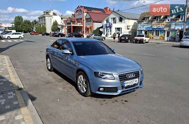 Седан Audi A4 2010 в 