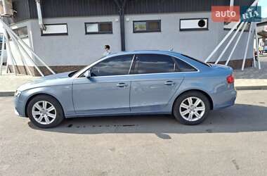 Седан Audi A4 2010 в 