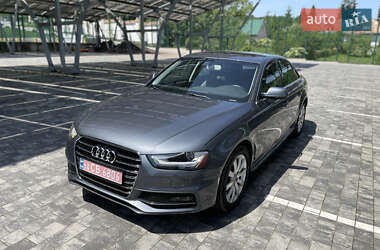 Седан Audi A4 2012 в Львові