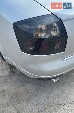 Седан Audi A4 2001 в Ладижині