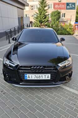 Седан Audi A4 2019 в 