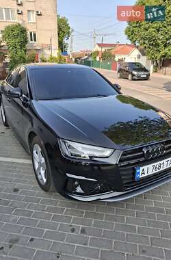 Седан Audi A4 2019 в 