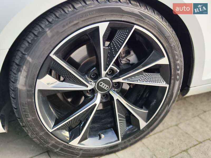 Универсал Audi A4 2016 в Львове