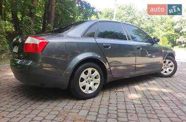 Седан Audi A4 2001 в 