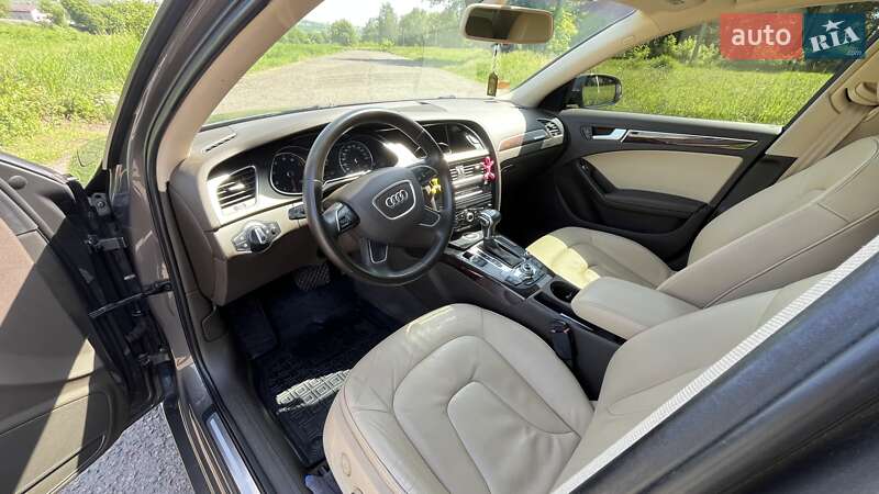 Седан Audi A4 2014 в Ямполе
