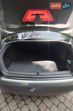 Седан Audi A4 2001 в 