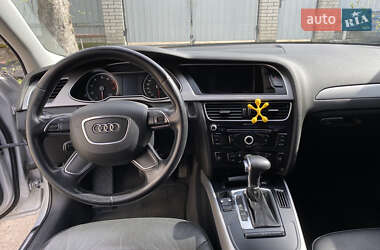Седан Audi A4 2013 в 