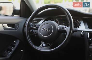 Седан Audi A4 2015 в 