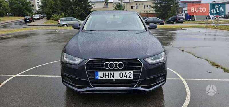 Седан Audi A4 2016 в Днепре