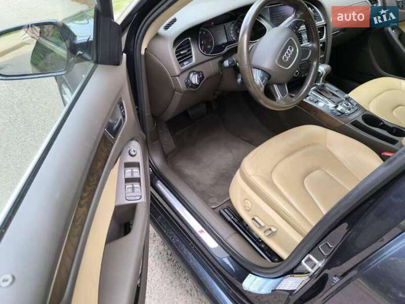 Седан Audi A4 2016 в Днепре