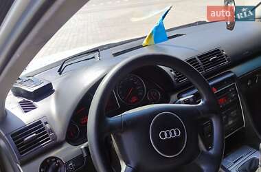 Седан Audi A4 2002 в 