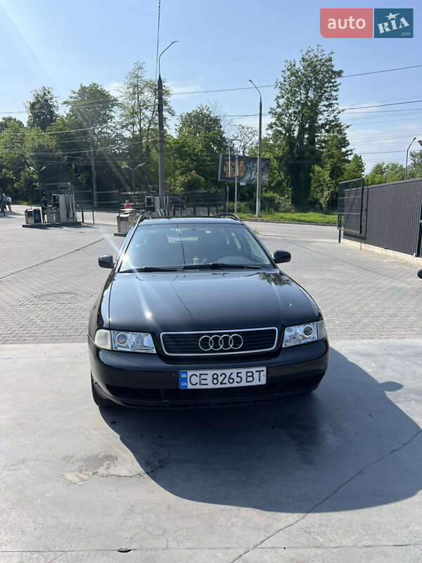 Універсал Audi A4 1997 в 