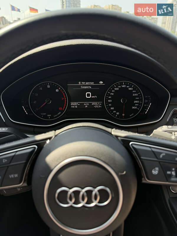 Седан Audi A4 2021 в Киеве