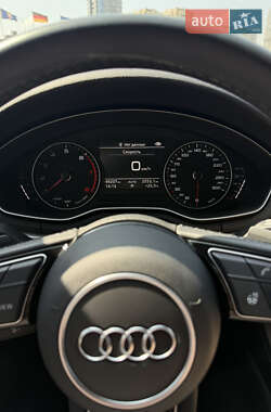 Седан Audi A4 2021 в 