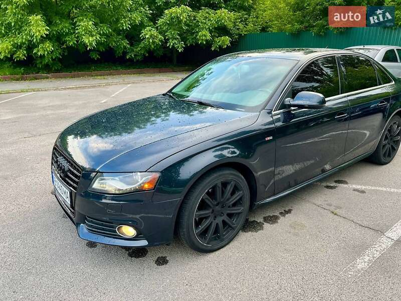 Седан Audi A4 2011 в Виннице