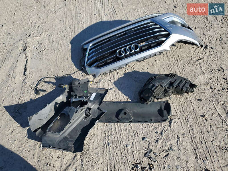Седан Audi A4 2021 в Киеве