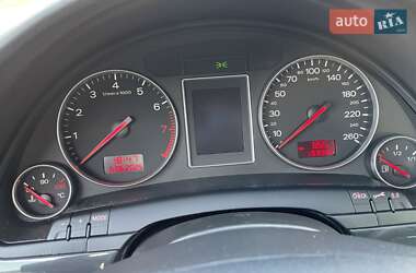 Седан Audi A4 2002 в 