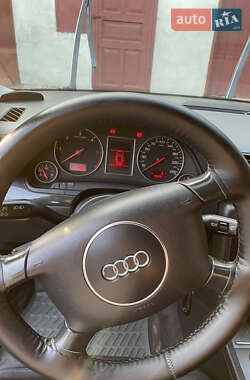 Седан Audi A4 2003 в 