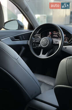 Седан Audi A4 2016 в 