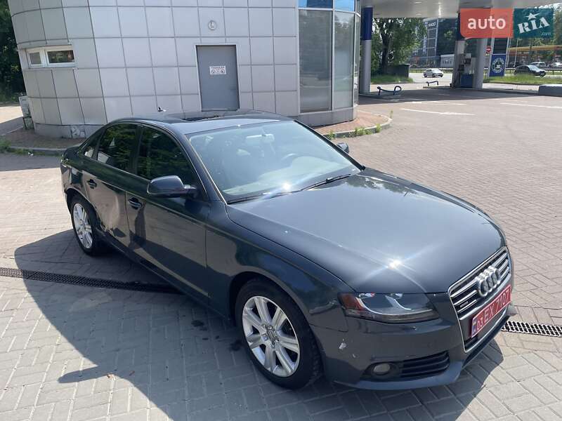 Седан Audi A4 2011 в Киеве