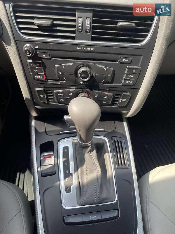 Седан Audi A4 2011 в Киеве