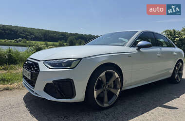Седан Audi A4 2019 в Киеве