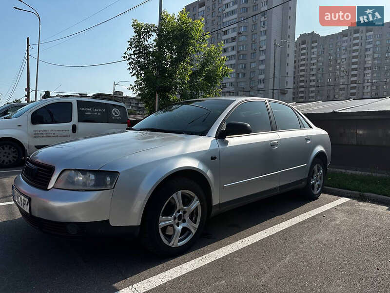 Седан Audi A4 2003 в Києві