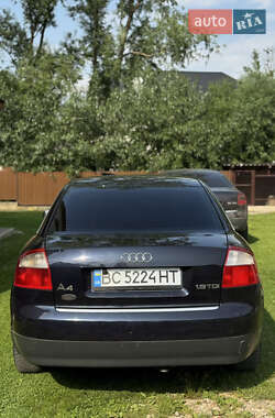 Седан Audi A4 2002 в 