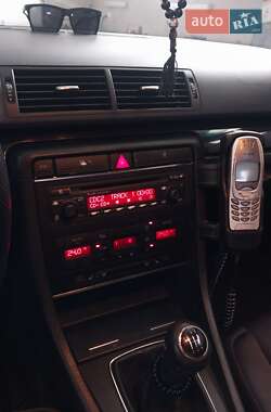 Седан Audi A4 2003 в 