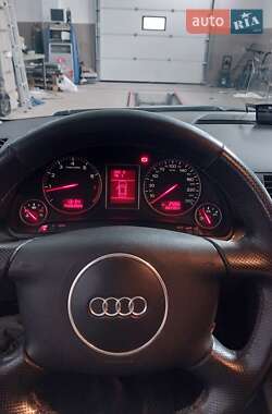 Седан Audi A4 2003 в 