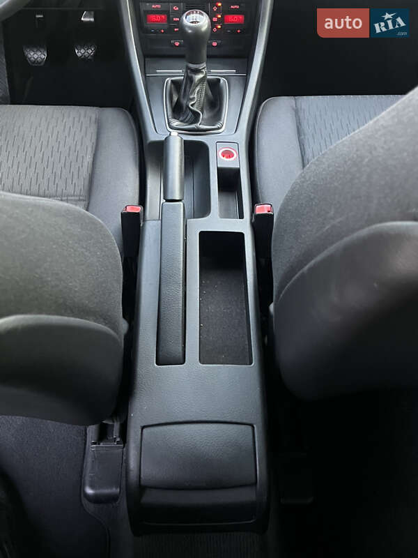 Седан Audi A4 2006 в Виннице