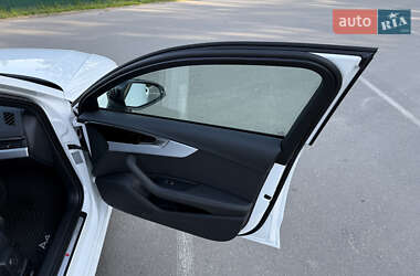 Универсал Audi A4 2020 в 