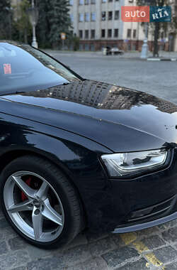 Седан Audi A4 2012 в 