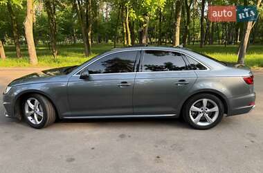 Седан Audi A4 2019 в 