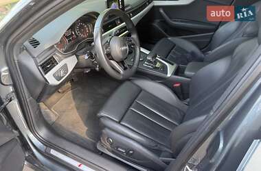 Седан Audi A4 2019 в 