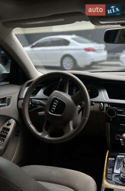 Седан Audi A4 2009 в 