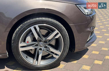 Седан Audi A4 2016 в 