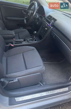 Седан Audi A4 2003 в 