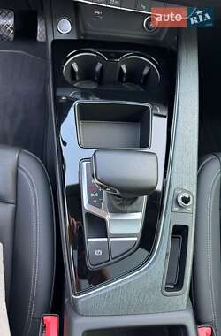 Седан Audi A4 2020 в 