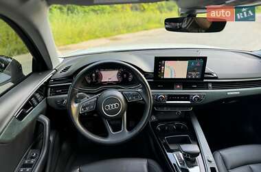 Седан Audi A4 2020 в 