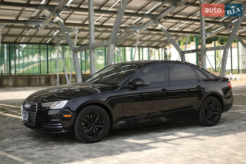Седан Audi A4 2016 в 