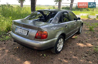 Седан Audi A4 1996 в 