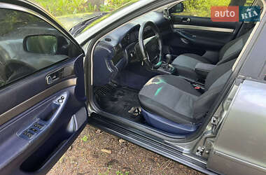 Седан Audi A4 1996 в 