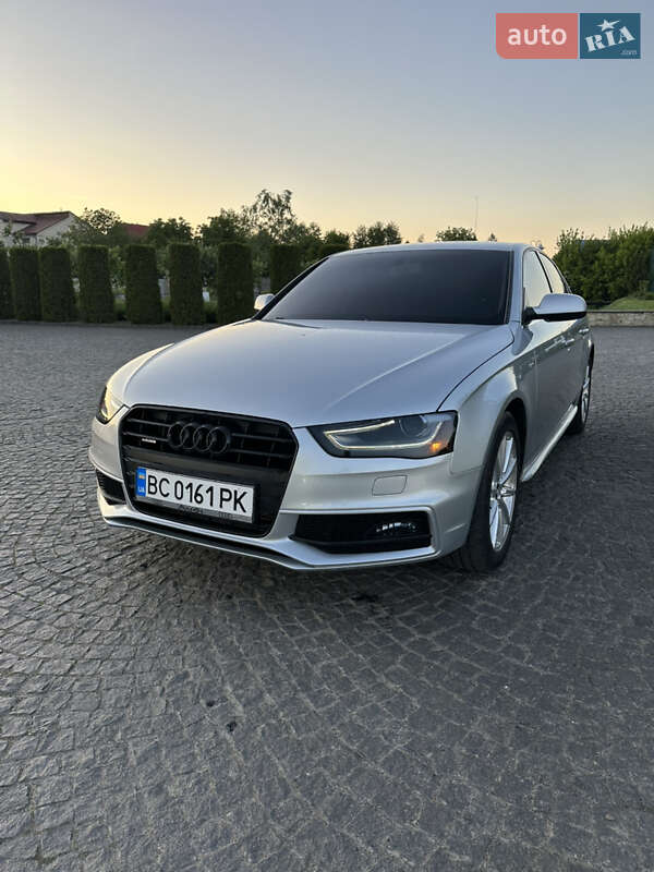 Седан Audi A4 2014 в Львові